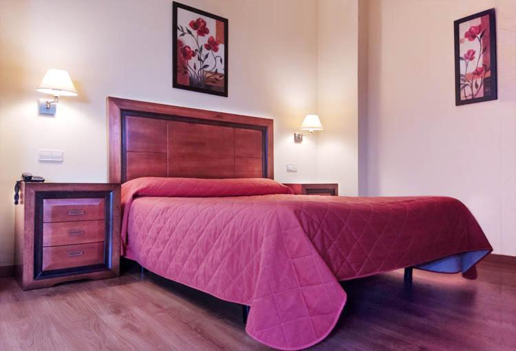 Hostal Plaza Mayor Torrejón de Ardoz Exteriör bild