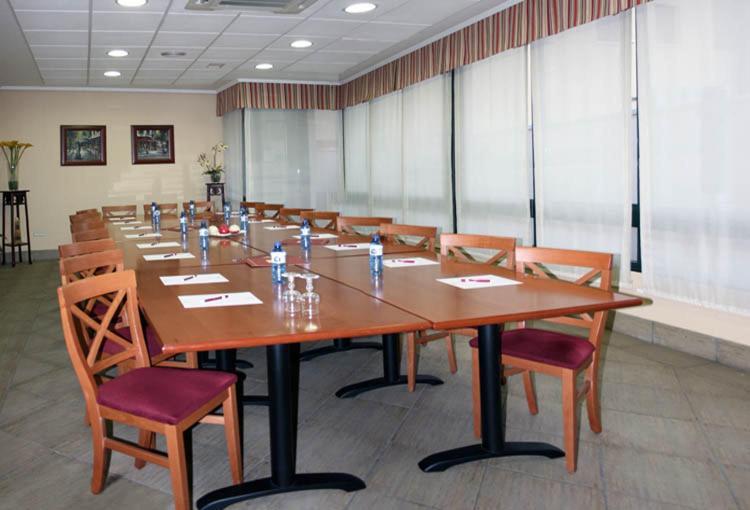 Hostal Plaza Mayor Torrejón de Ardoz Exteriör bild