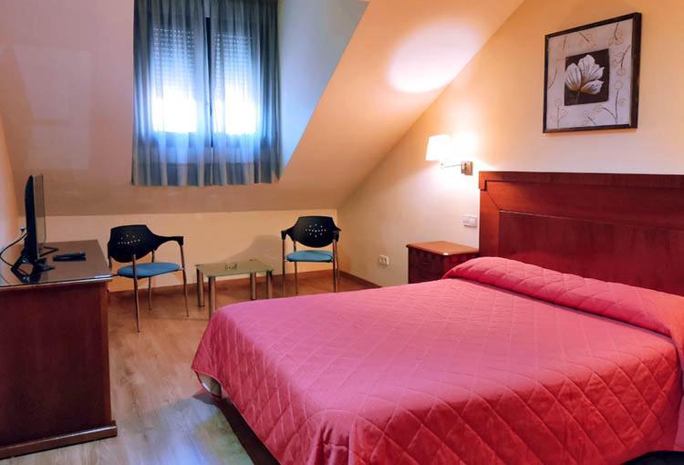 Hostal Plaza Mayor Torrejón de Ardoz Exteriör bild
